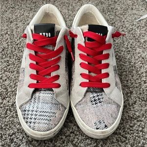 Steve Madden sneakers